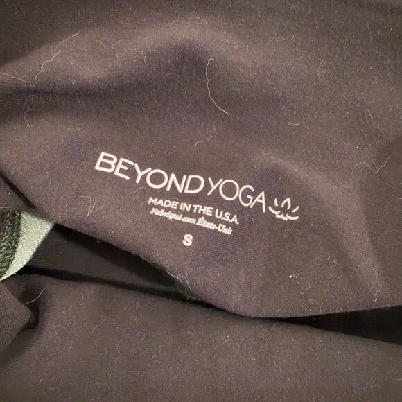 Beyond Yoga Women's Velvet Motion High Waisted Midi Leggings Forest Green Small - Picture 8 of 8